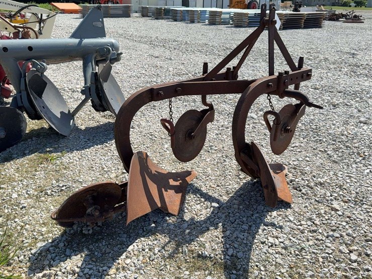 2-bottom-plow-image-3