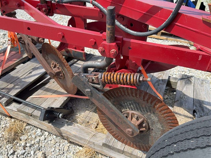 3-bottom-semi-mounted-plow-image-25