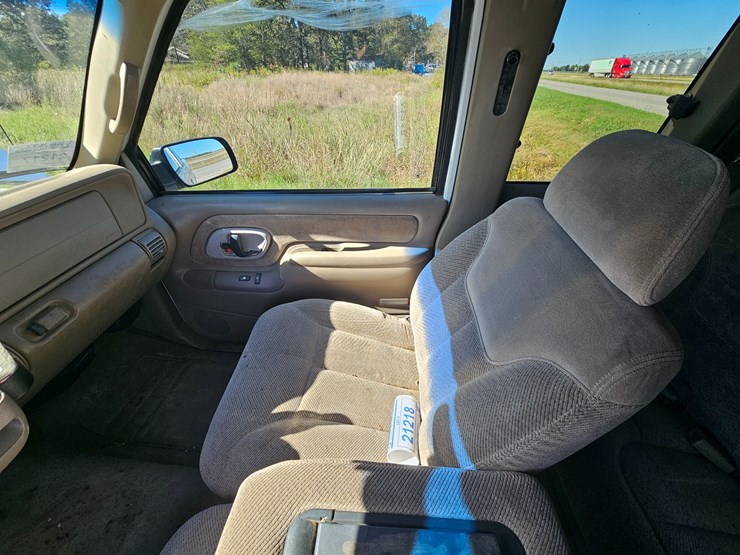 1998-gmc-sierra-1500-image-32