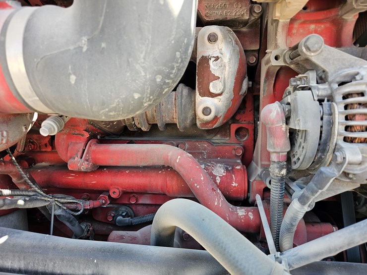 2017-peterbilt-579-image-46