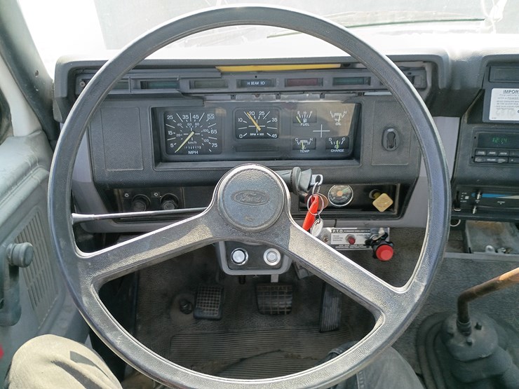 1998-ford-f700-image-63