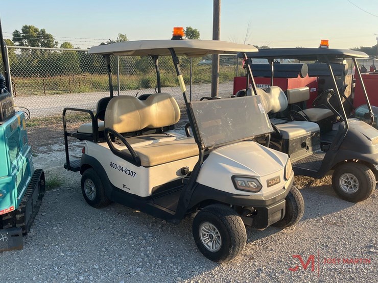 ingersoll-rand-club-car-electric-golf-cart-image-1