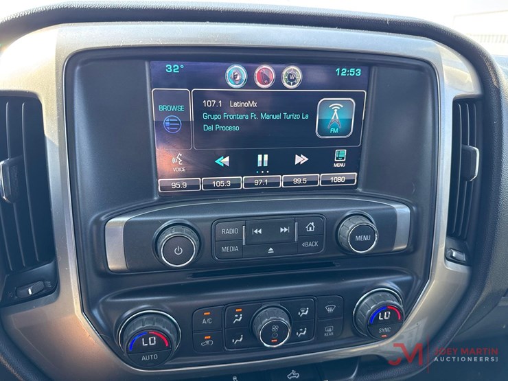 2015-chevrolet-1500-image-31