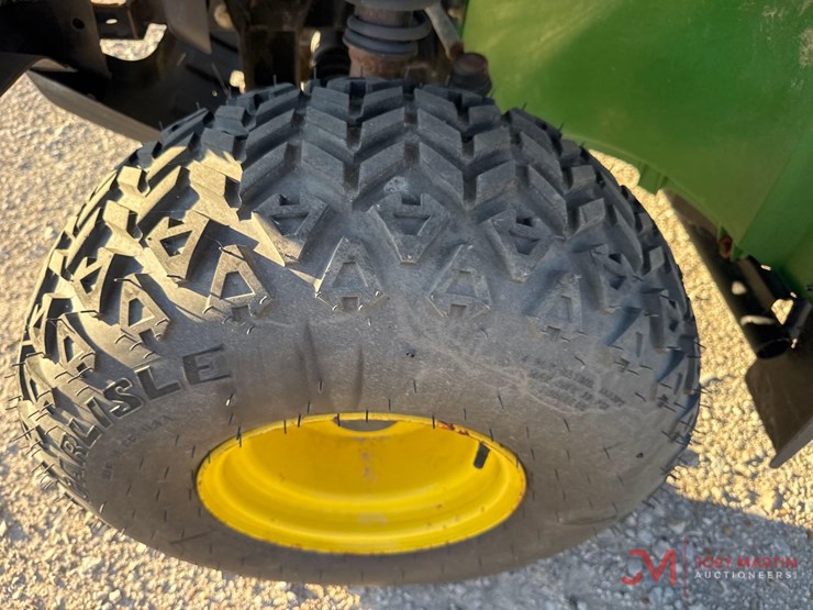2022-john-deere-gator-image-5