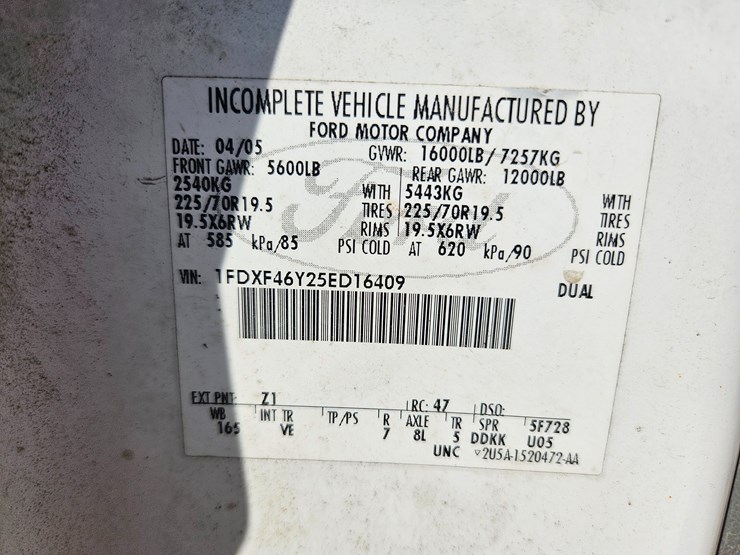 2005-ford-f450-image-25