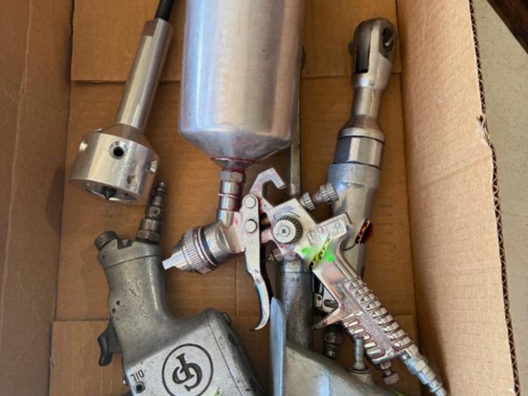 assorted-sprayers-and-pneumatic-tools-image-1