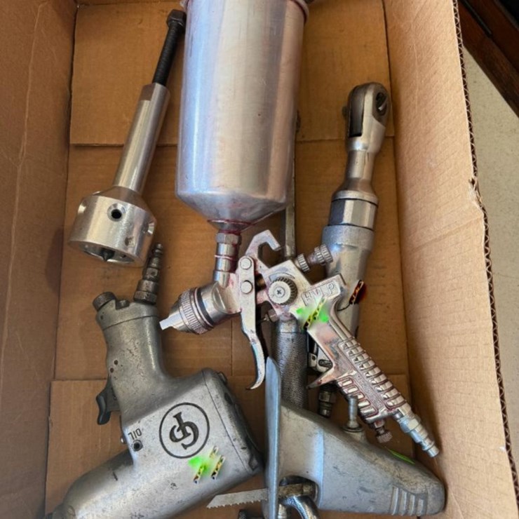 Assorted Sprayers and Pneumatic tools