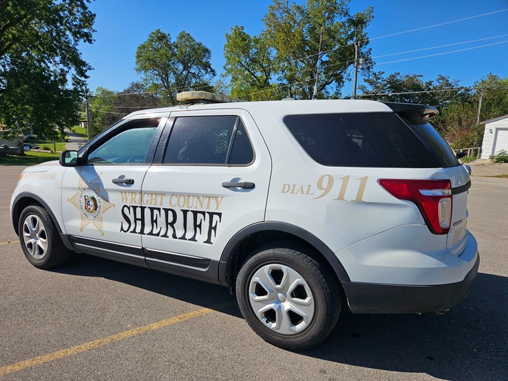 2014-ford-explorer-image-8