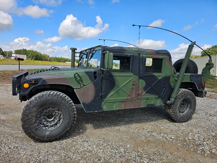 1989-am-general-m998-image-4