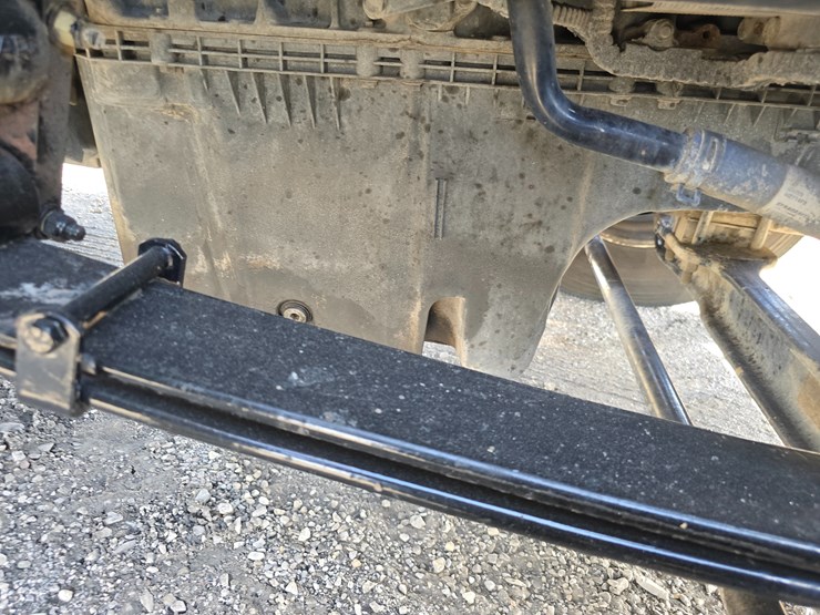 2019-peterbilt-567-image-70