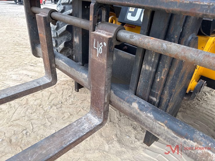 2019-jcb-930-image-4