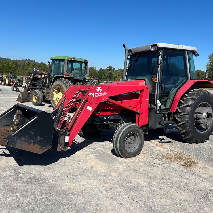 MASSEY-FERGUSON 4235