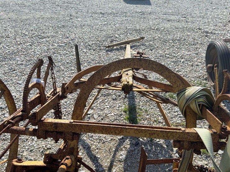 horse-drawn-cultivator-image-10