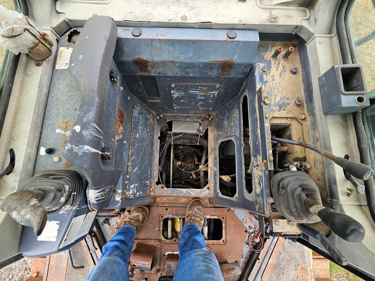 komatsu-d61ex-image-25