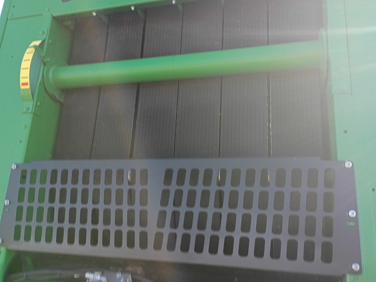 2020-john-deere-450m-image-19