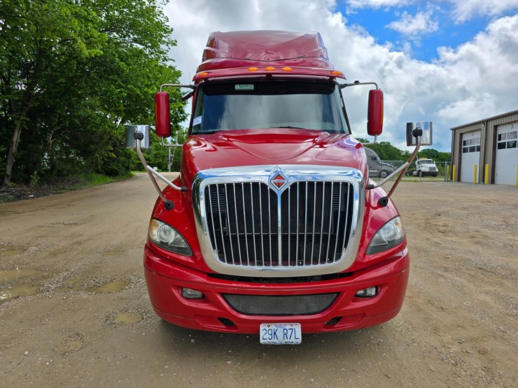 2015-international-prostar-image-38