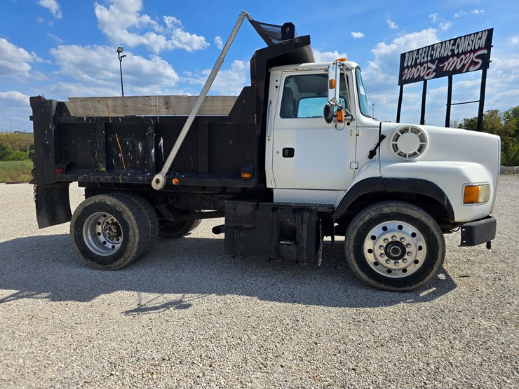 1994-ford-lta9000-image-35