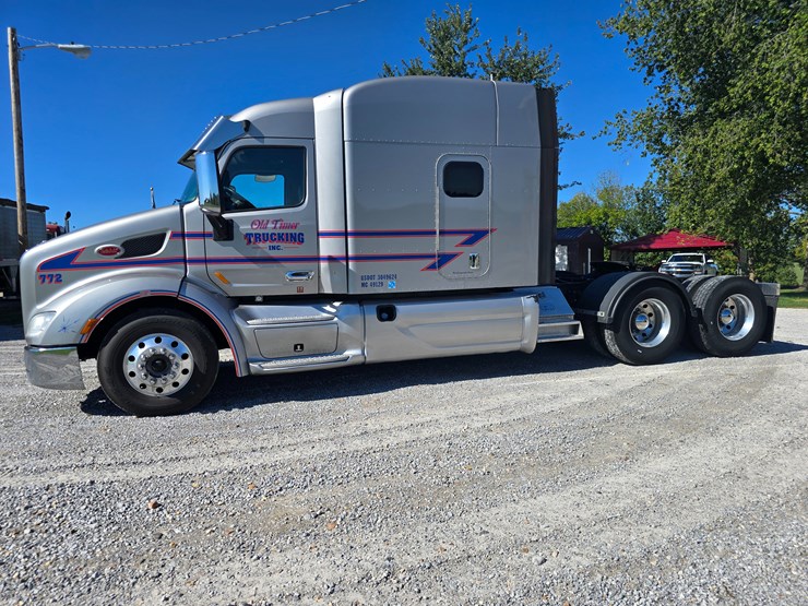 2015-peterbilt-579-image-6