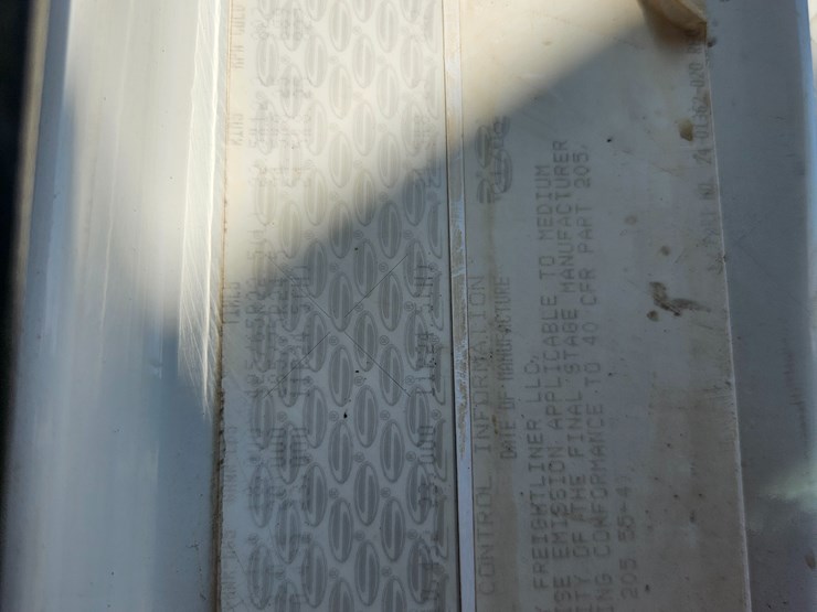 2006-sterling-l9500-image-80