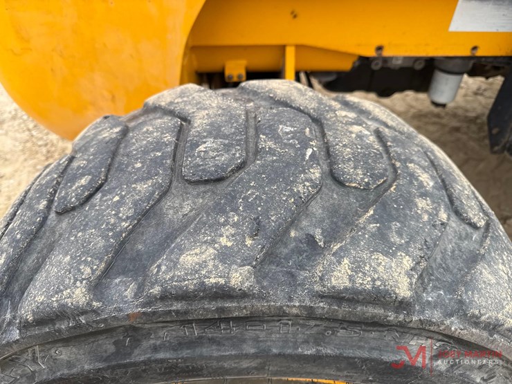 2019-jcb-930-image-8