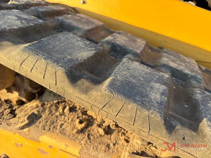2021-caterpillar-259d3-image-15