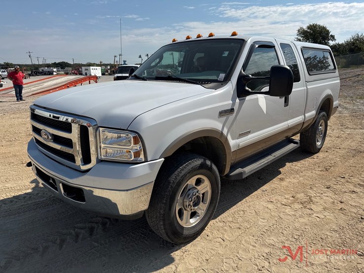 2007-ford-f-250-lariat-pickup-truck-image-4