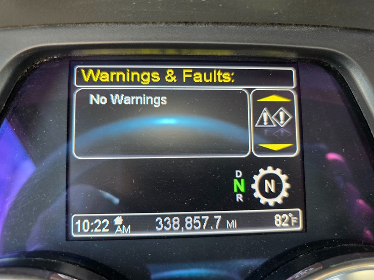 2019-peterbilt-567-image-97