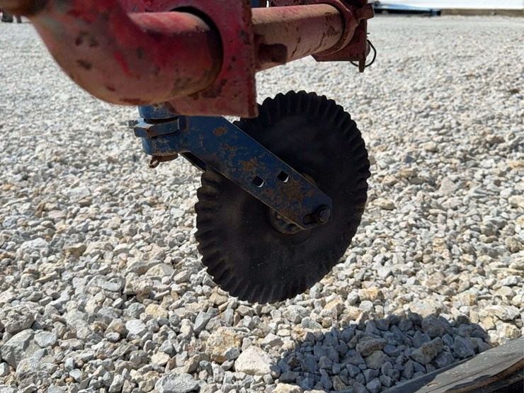 3-bottom-mounted-plow-image-20