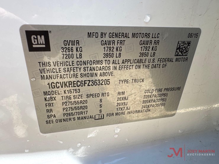 2015-chevrolet-1500-image-35