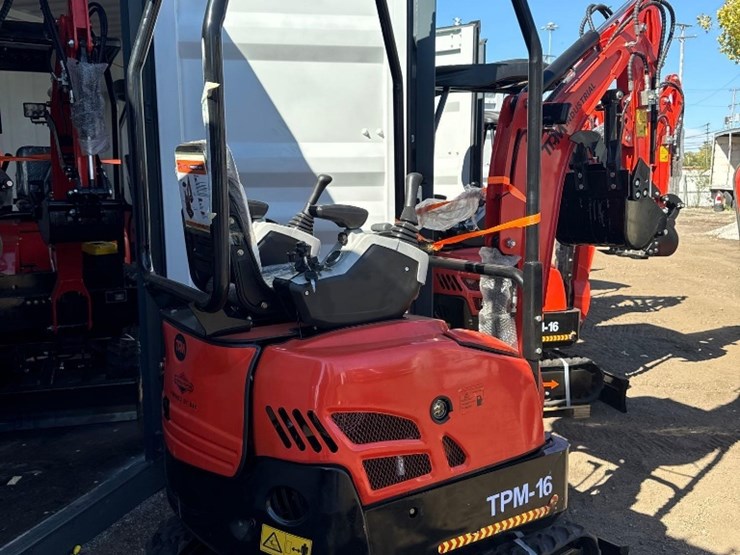 new-tpm-industrial-co-mini-excavator-model-tpm-16-image-2