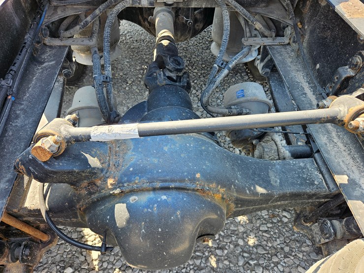 2016-freightliner-cascadia-125-image-92