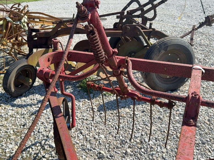 international-hay-tedder-image-22