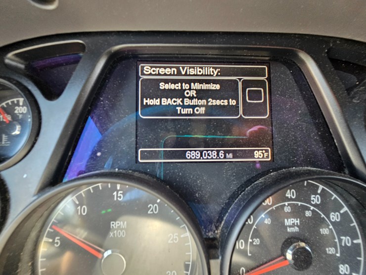 2017-peterbilt-579-image-68