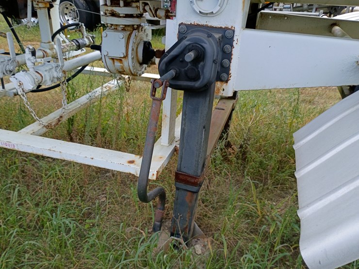 1977-trinity-tank-image-26