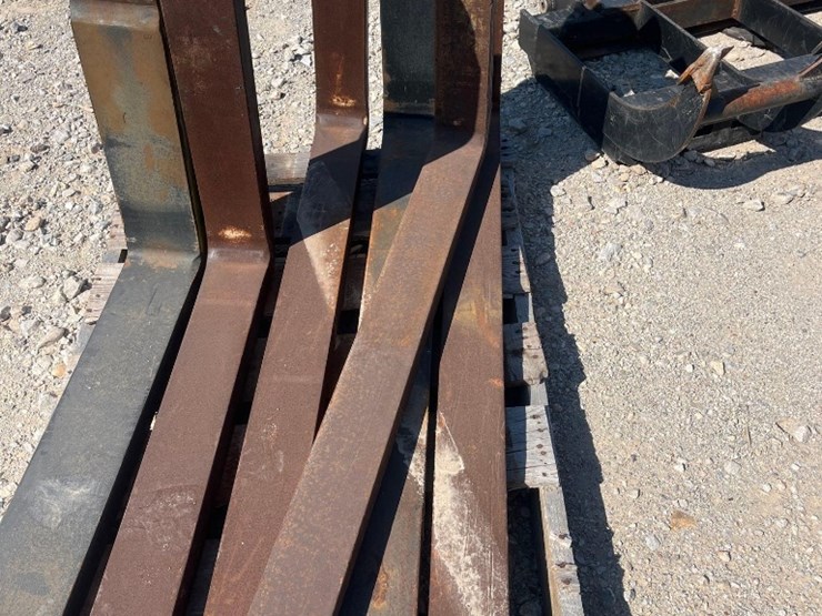 (1)-pair-of-48"-telehandler-forks-image-1