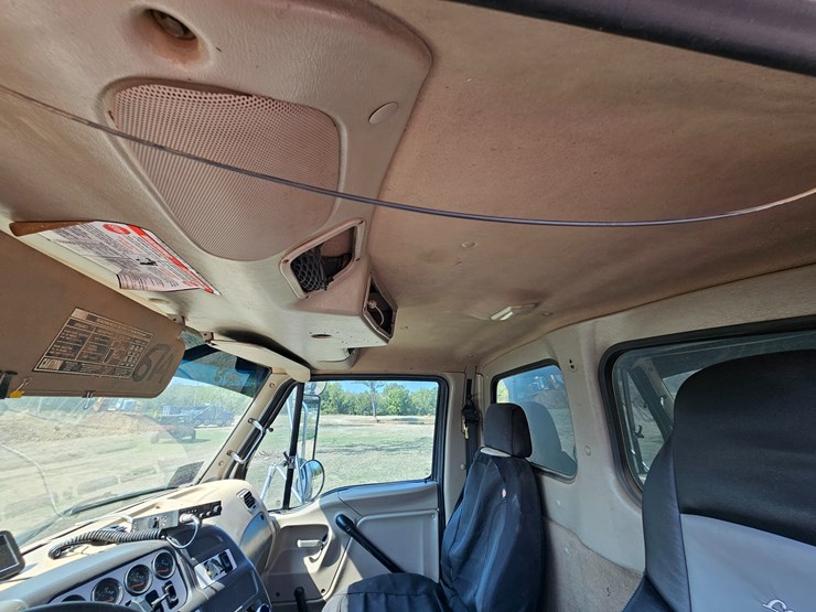 2006-sterling-l9500-image-83