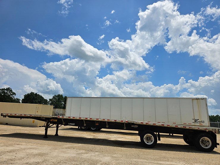 2011-great-dane-flatbed-image-13