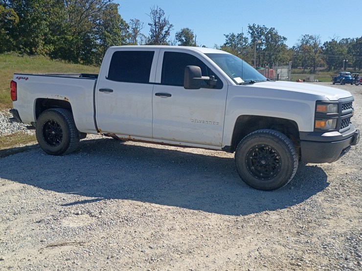2014-chevrolet-silverado-image-16
