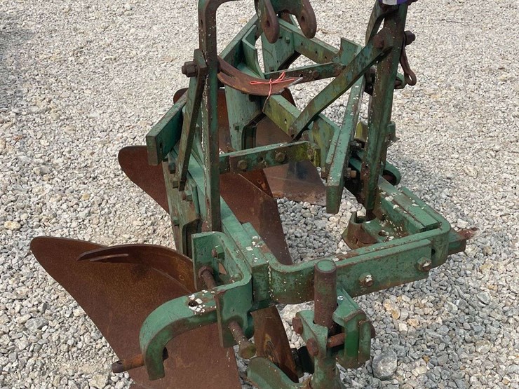 oliver-3-bottom-plow-image-7