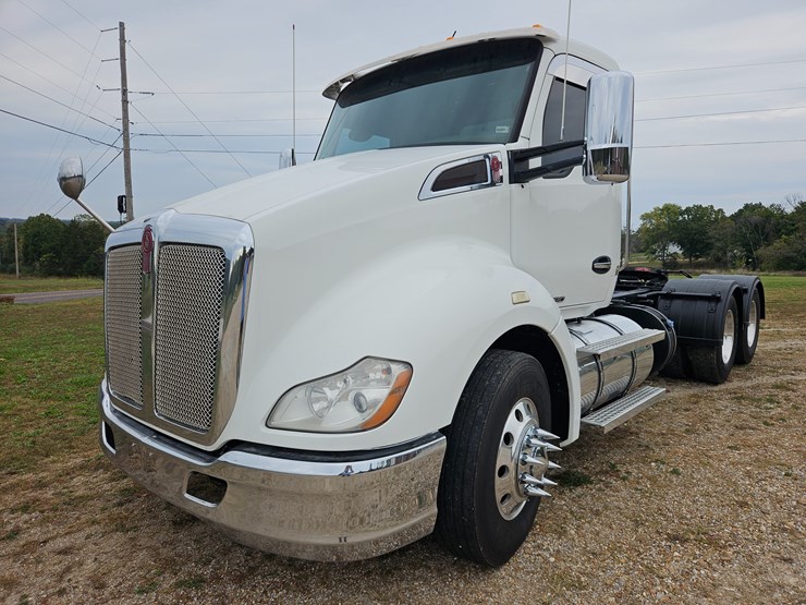 kenworth-t680-image-1