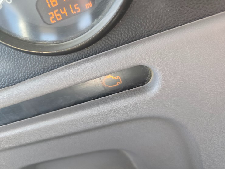 2014-peterbilt-365-image-90