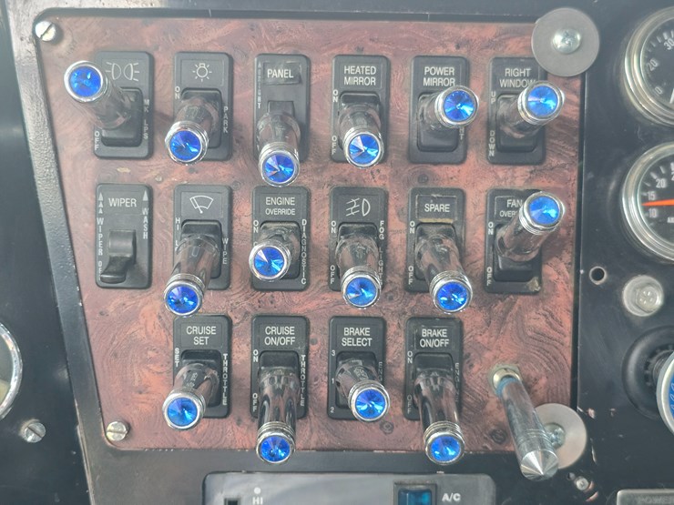 1999-international-9400-image-81