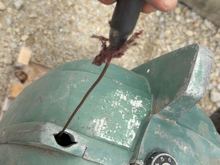 johnson-25-outboard-motor-image-18