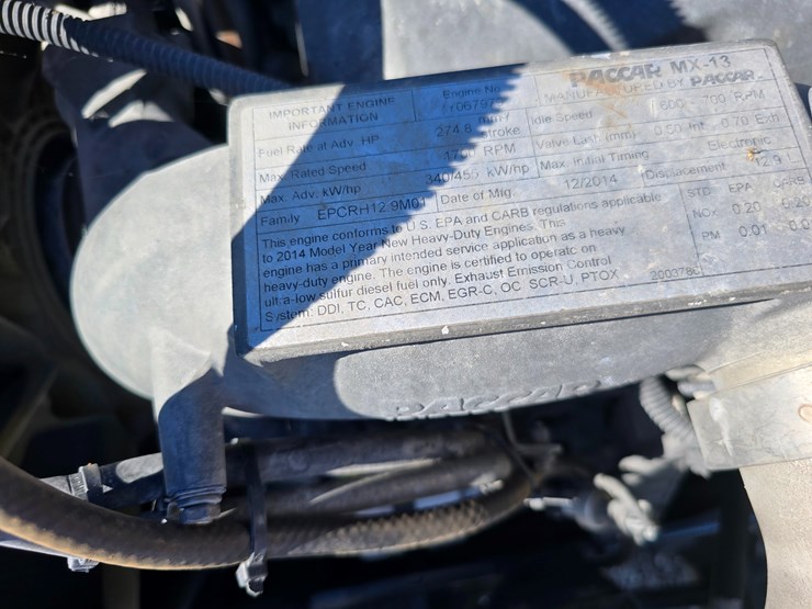 2015-peterbilt-579-image-52