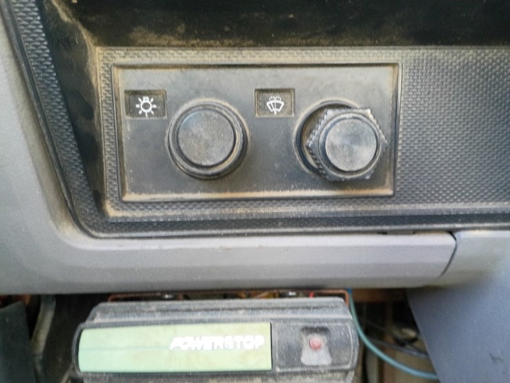 1998-ford-f700-image-66