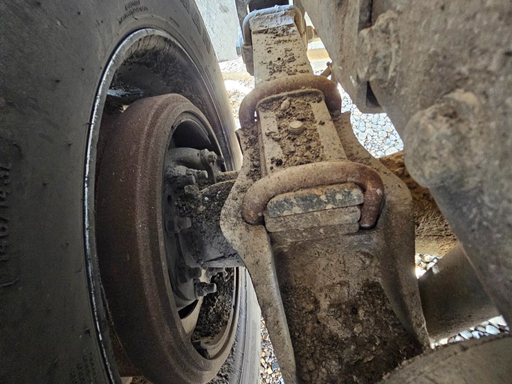 1989-peterbilt-379-image-98