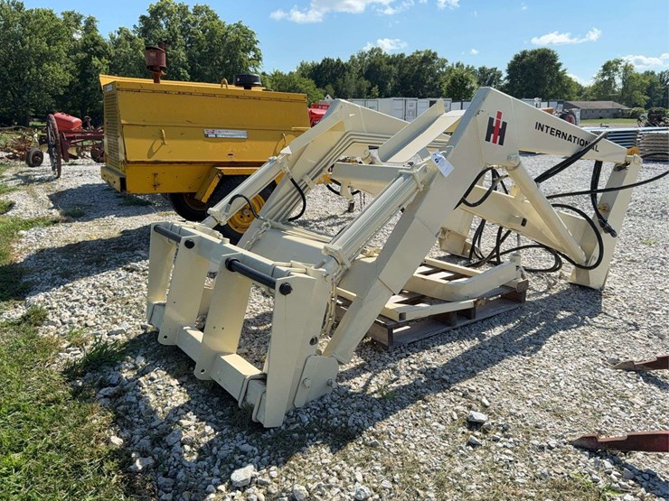 international-loader-image-5