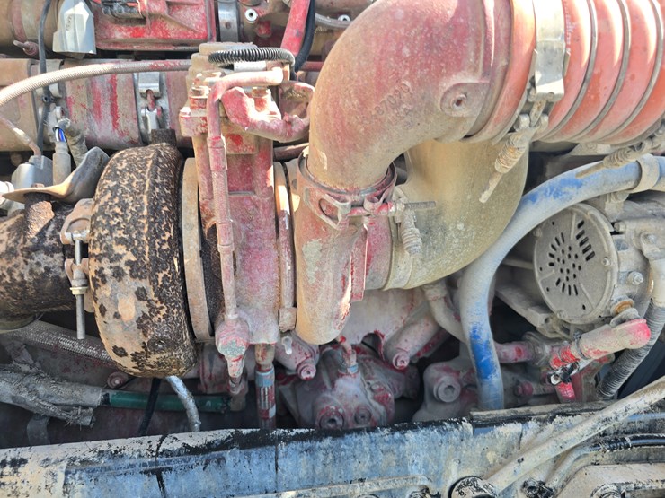 2014-peterbilt-365-image-68