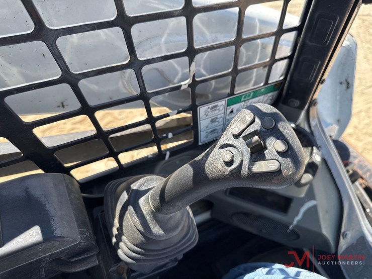 2021-bobcat-s590-image-14