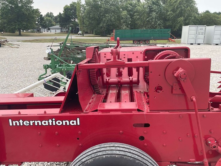 international-baler-image-22